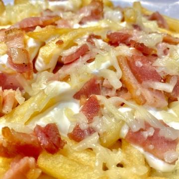 PATATAS BACON & CHEESE FRIES